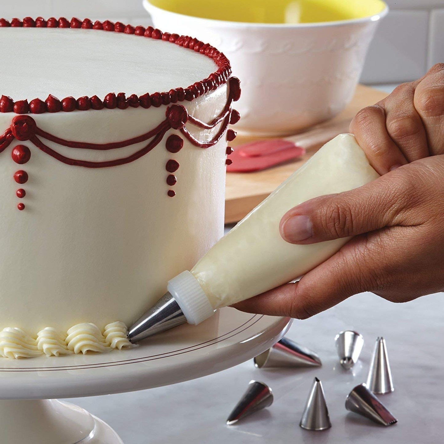 12 Piece Cake Decorating Set Frosting Icing Piping Bag Tips with Steel nozzles. Reusable & Washable